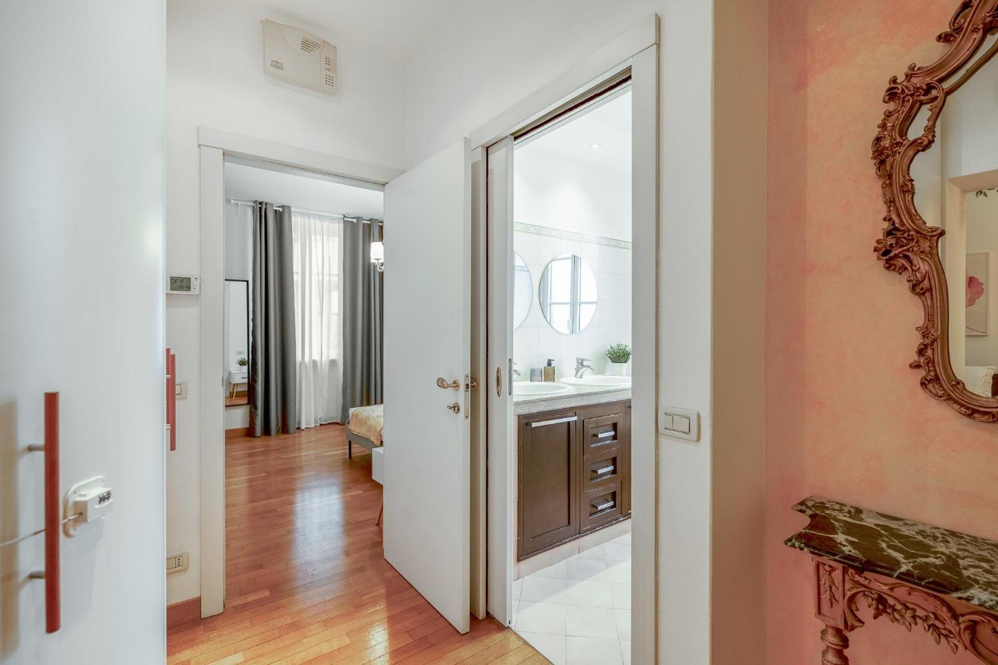 "Suite Elegance Brera" Милано Екстериор снимка