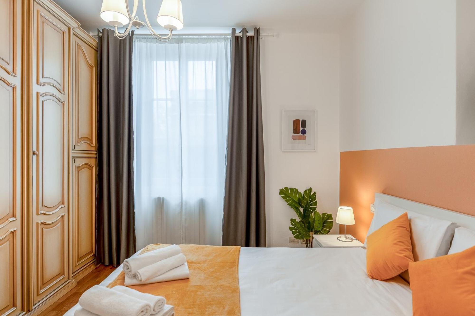 "Suite Elegance Brera" Милано Екстериор снимка